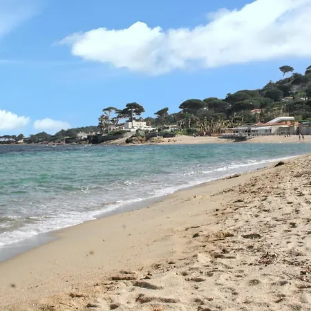 Maison Elegante A Avec Vue Sur La