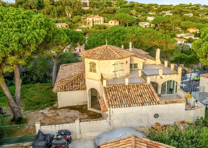 Maison Elegante A Avec Vue Sur La *